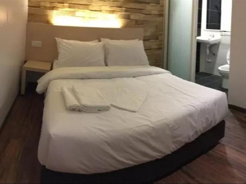 H Hotel Сегамат Екстериор снимка